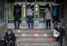 طبقه متوسط نابود شد؛ بیش از ۴۰ میلیون ایرانی زیر خط فقر